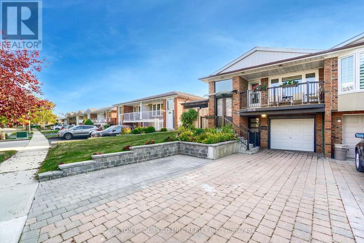 Property Photo: 3606 Twinmaple Drive ON L4Y 3R1