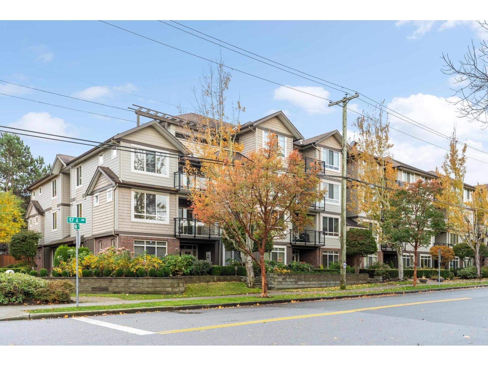 Photo de la propriété: 15368 17A Avenue 210 BC V4A 1V3