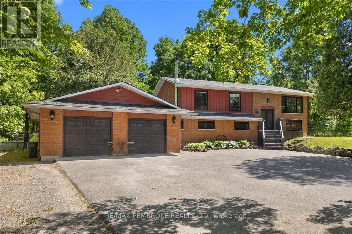 Property Photo:  2511 10 Line  ON K7C 0C4 
