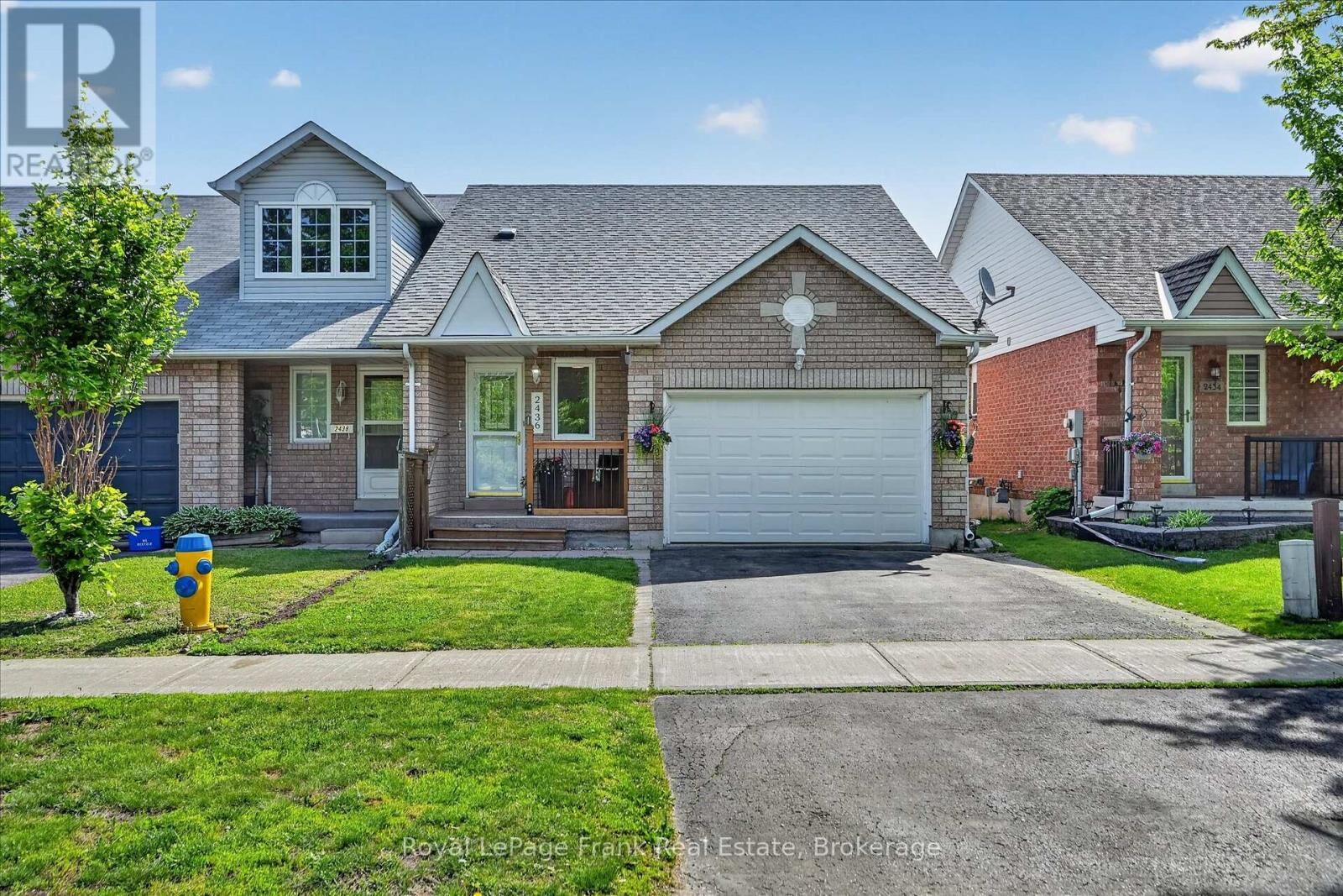 Property Photo:  2436 Woodglade Boulevard  ON K9K 2K9 