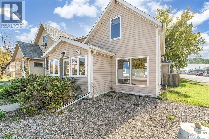 Property Photo: 377 Fairford Street W SK S6H 1V8