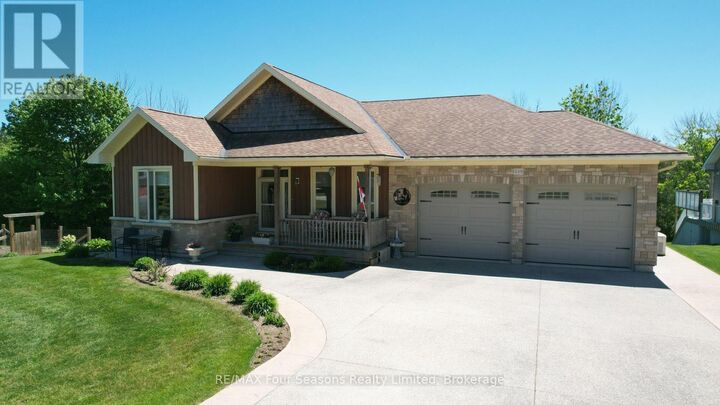 Property Photo: 229 S Rankin Street ON N0H 2L0