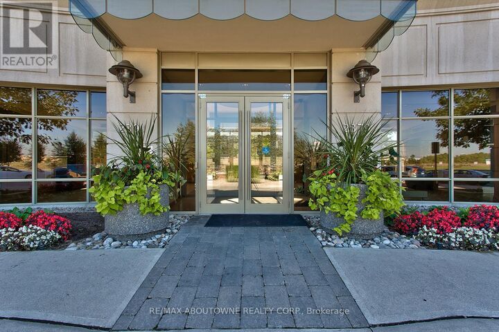 Property Photo: 2391 Central Park Drive 504 ON L6H 0E4