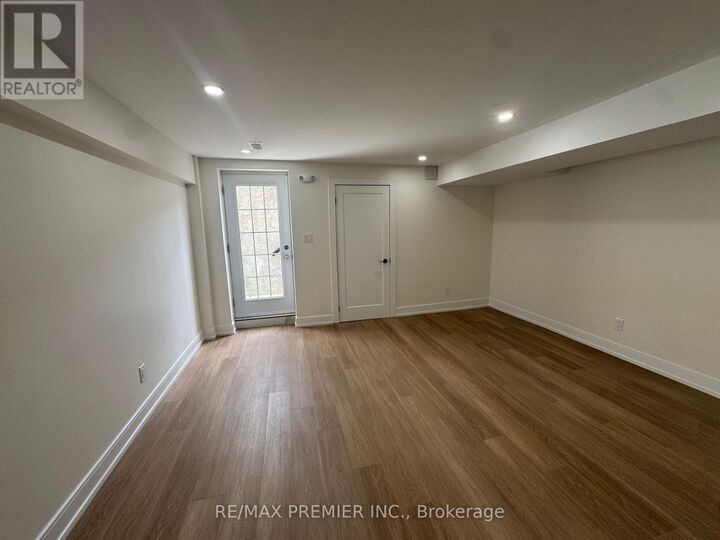 Property Photo: 39 Walls Crescent ON L0G 1W0