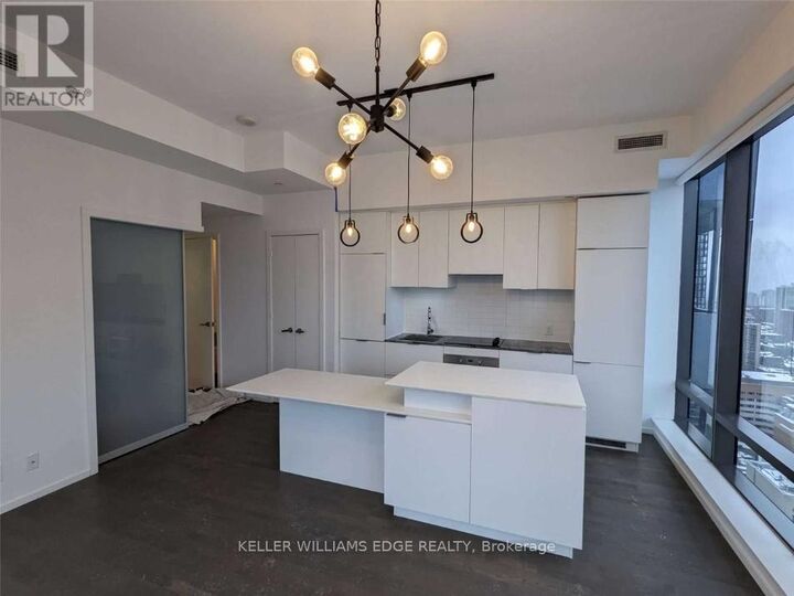 Property Photo:  5 St. Joseph Street 2605  ON M4Y 1J6 