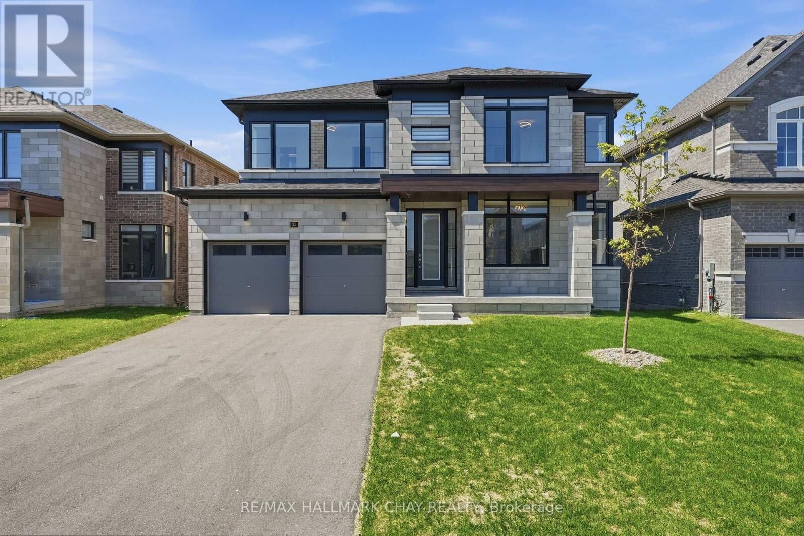 Property Photo:  25 Del Ray Crescent  ON L9Z 0N7 