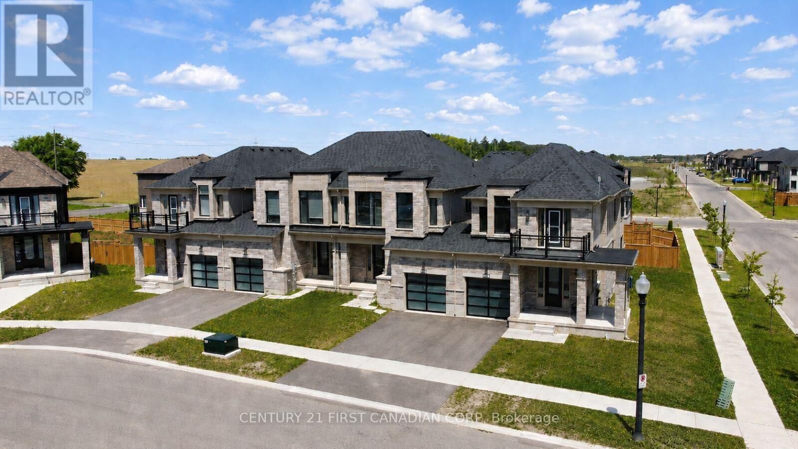Property Photo:  844 Sobeski Avenue  ON N4T 0P2 