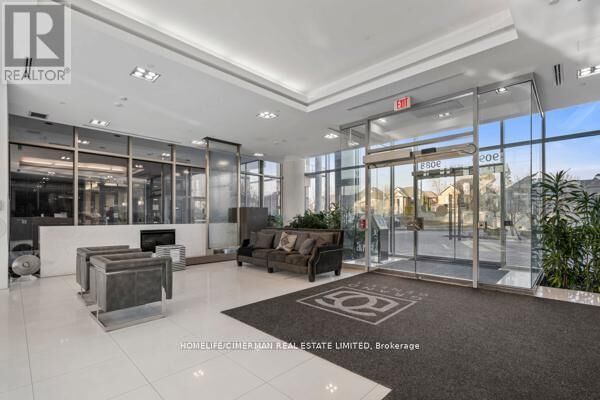 Property Photo:  9088 Yonge Street 901A  ON L4C 0Y6 