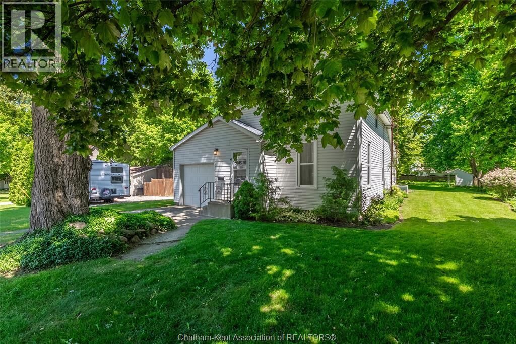 Property Photo: 4 Maple Street ON N0P 2K0