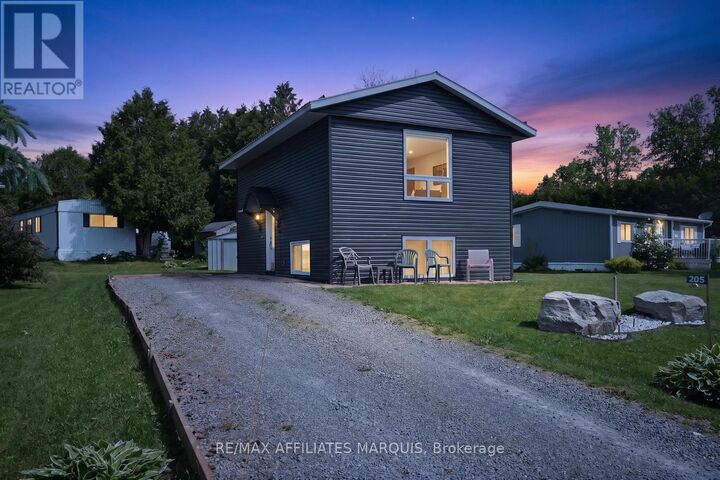26 Salmon Side Road 205 — photo 1