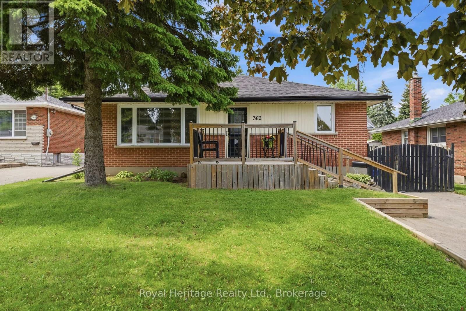 Property Photo:  362 Garden Court  ON L1J 3E4 