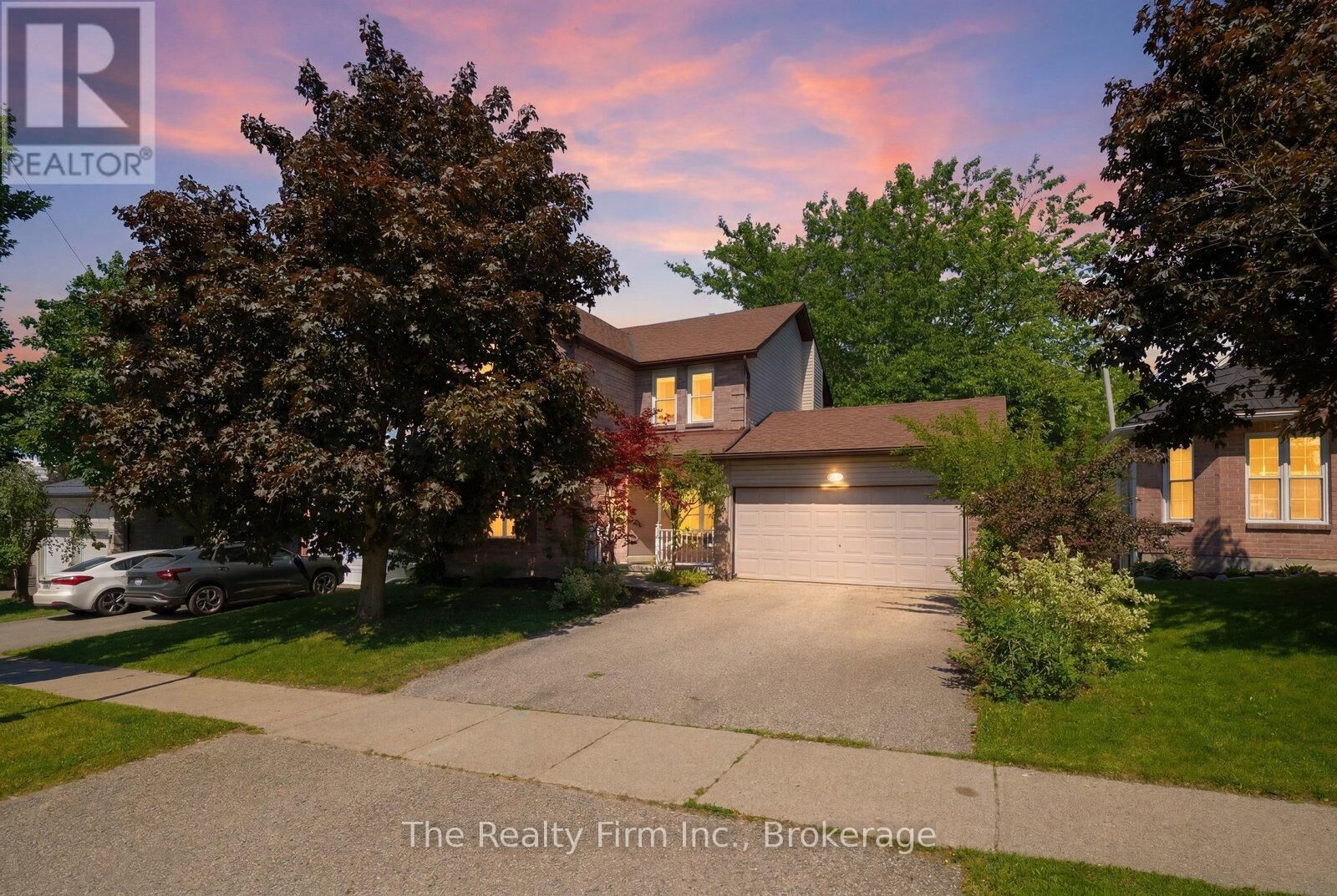 Property Photo:  125 Anderson Street  ON N4S 8Z6 