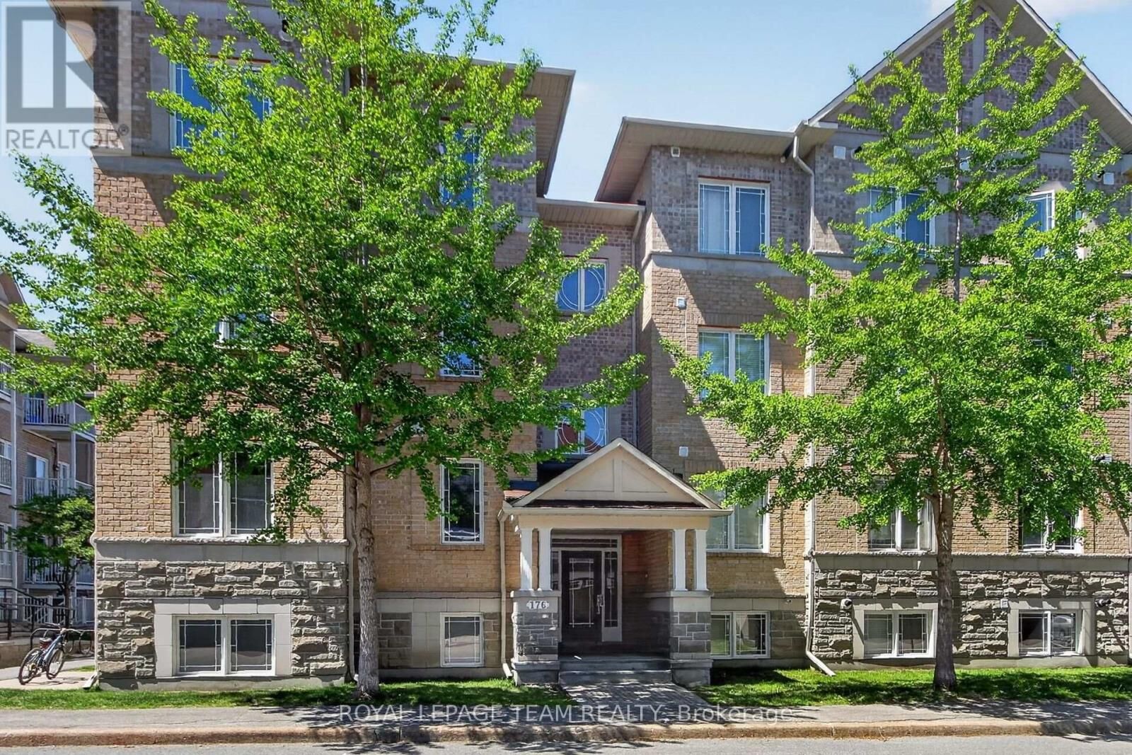Property Photo:  176 Paseo Private 7  ON K2G 4N7 