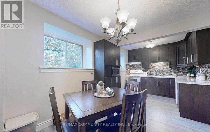 Property Photo:  55 Collinsgrove Road 212  ON M1E 4Z2 