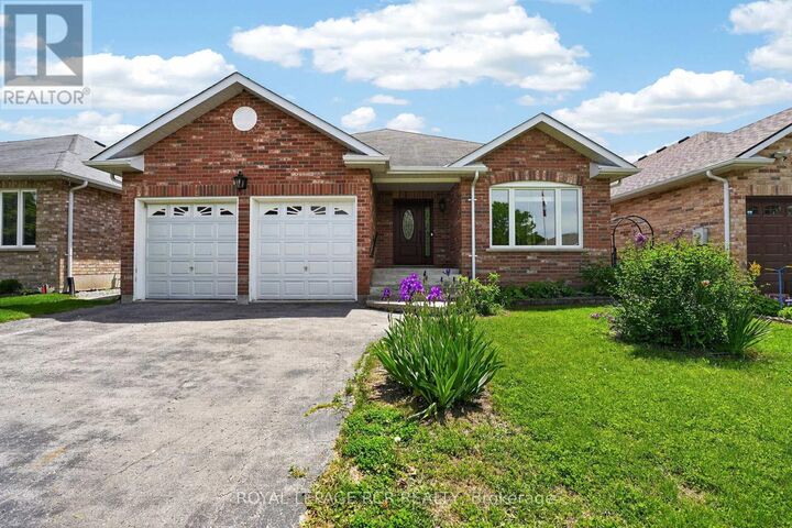 Property Photo:  71 Elmwood Avenue  ON L0K 1A0 