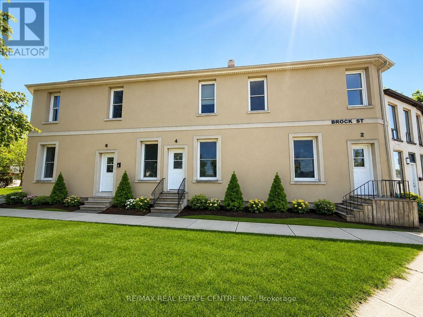 Property Photo:  2 Brock Street  ON L8L 8C5 