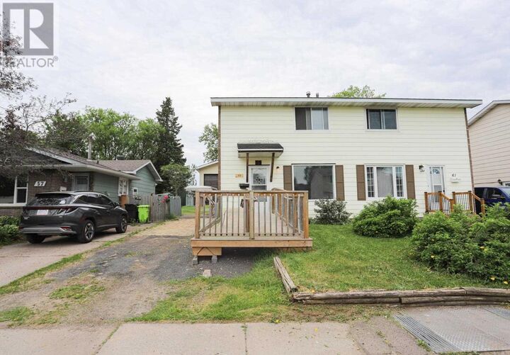 Property Photo:  59 Jemmette St  ON P6A 5W9 