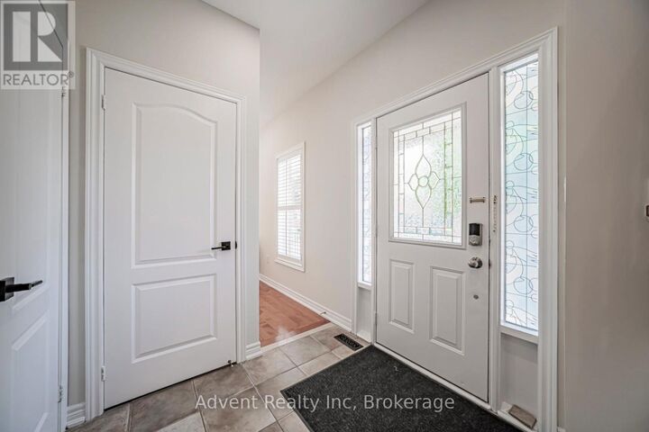 Property Photo:  2 Albert Baily Way  ON L3R 5P5 