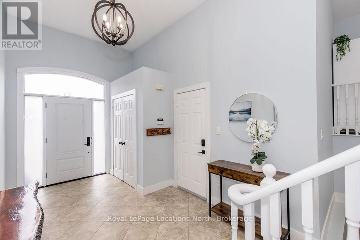 Property Photo:  424 Ramblewood Drive  ON L9Z 1P3 
