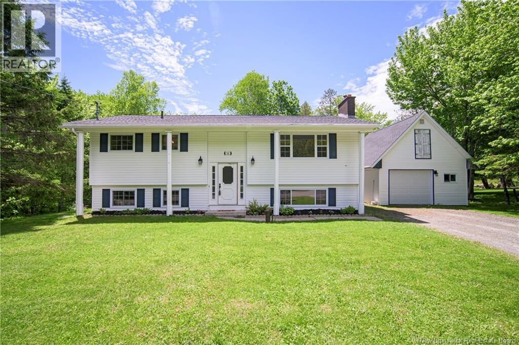 Property Photo: 16 Stonehurst Avenue NB E3C 1H1