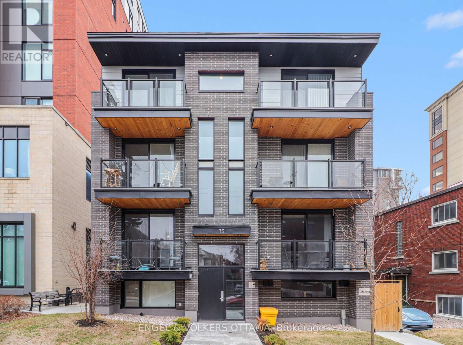 Property Photo:  35 Monk Street 1  ON K1S 3Y7 
