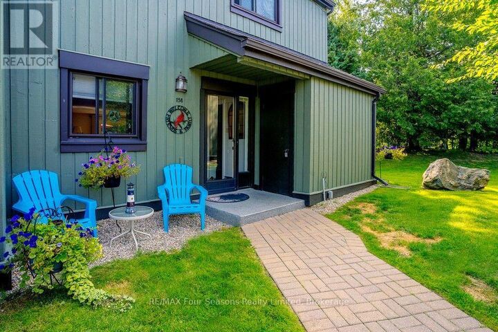 158 Escarpment Crescent — photo 1
