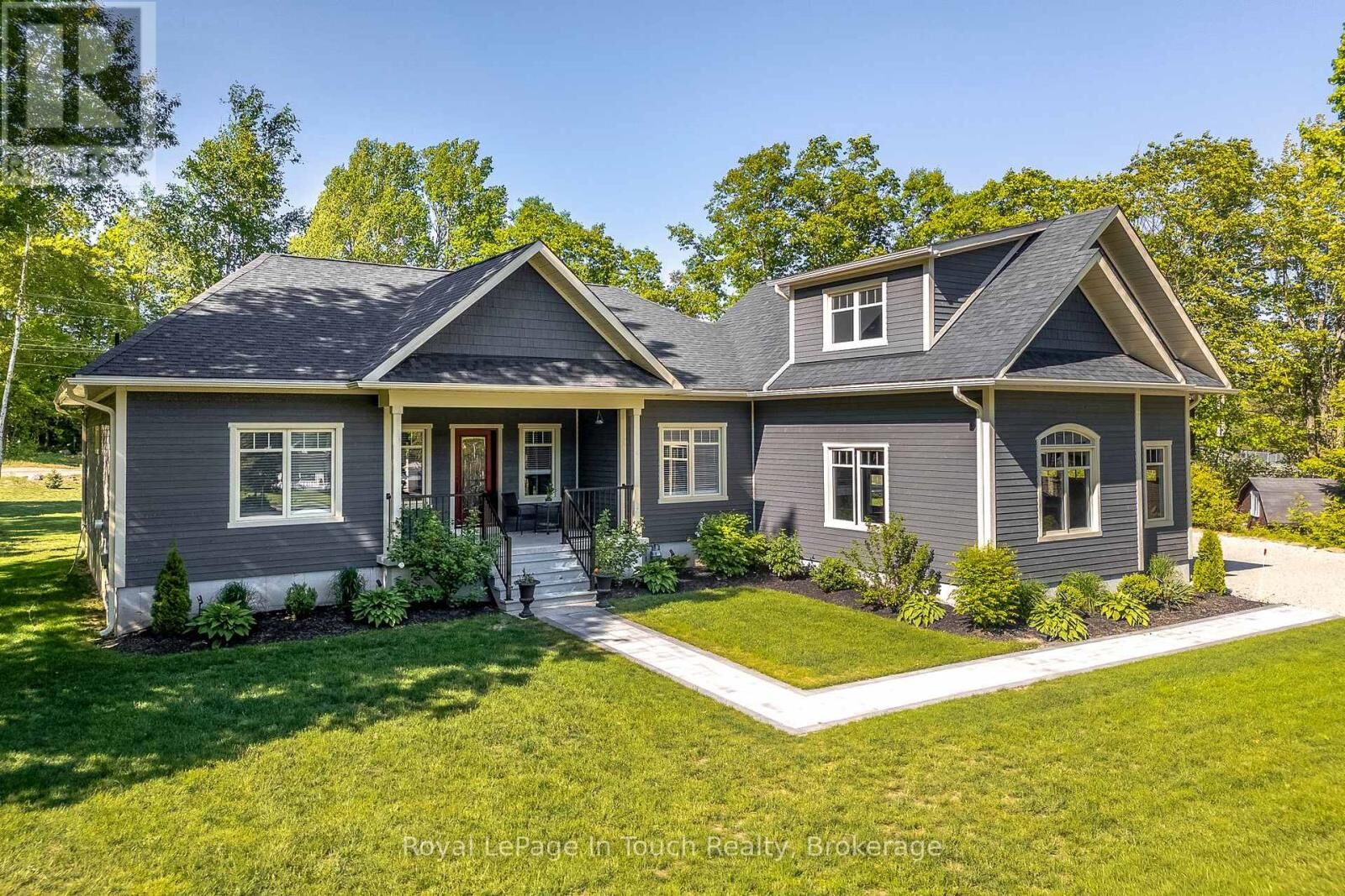 Property Photo:  55 Beaufort Crescent  ON L9M 0B8 