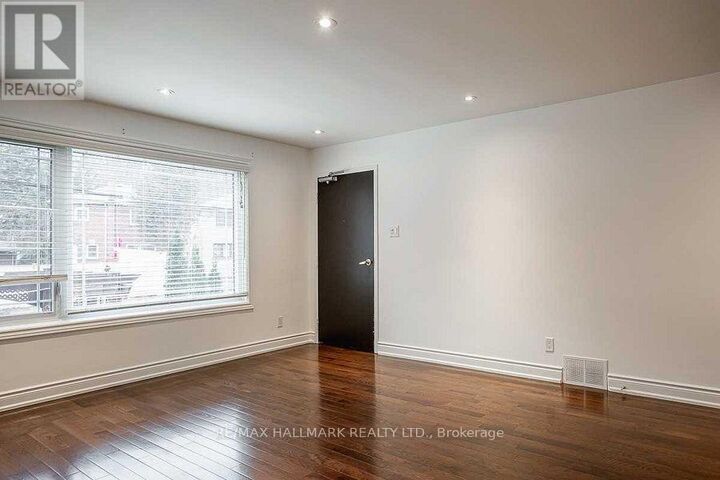 Property Photo: 25 Love Crescent ON M4E 1V6