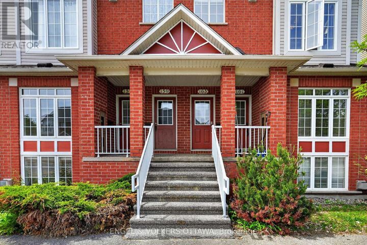 Property Photo:  70 Edenvale Drive 157  ON K2K 3N7 