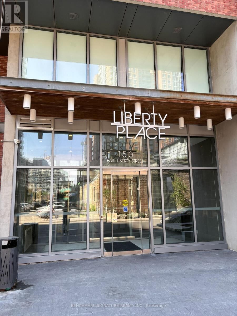 Property Photo:  150 East Liberty Street 1216  ON M6K 3R5 