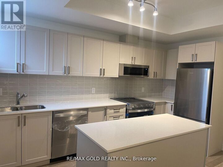 Property Photo: 1095 Douglas McCurdy Comm 161 ON L5G 0C6