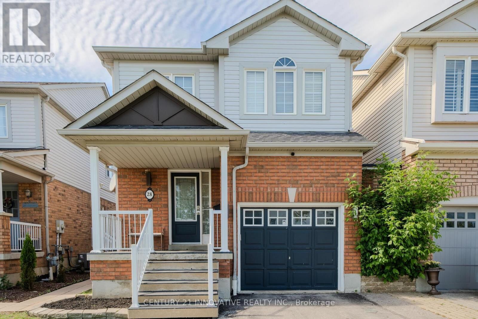 Property Photo: 28 Samandria Avenue Upper ON L1R 2Z7