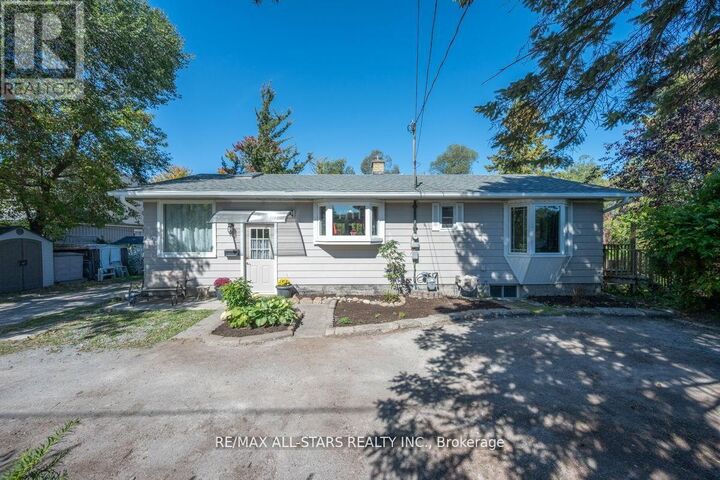 Property Photo:  40 Riverglen Drive  ON L4P 2R1 