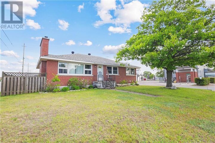 Property Photo: 138 Fleming St ON P5E 1E1