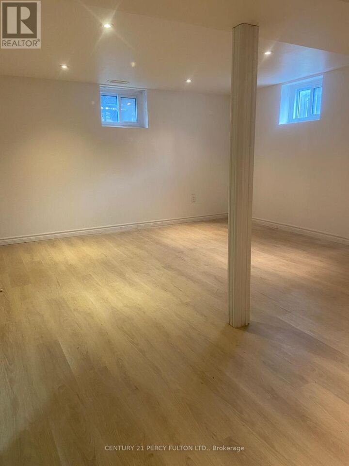 Property Photo: 92 Septonne Avenue Bsmnt ON L3Y 2W3