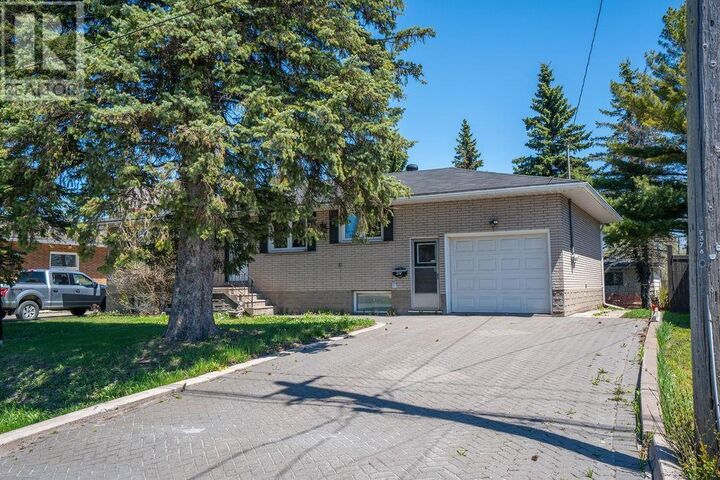 Property Photo: 378 Rowell Ave ON P6C 5L1