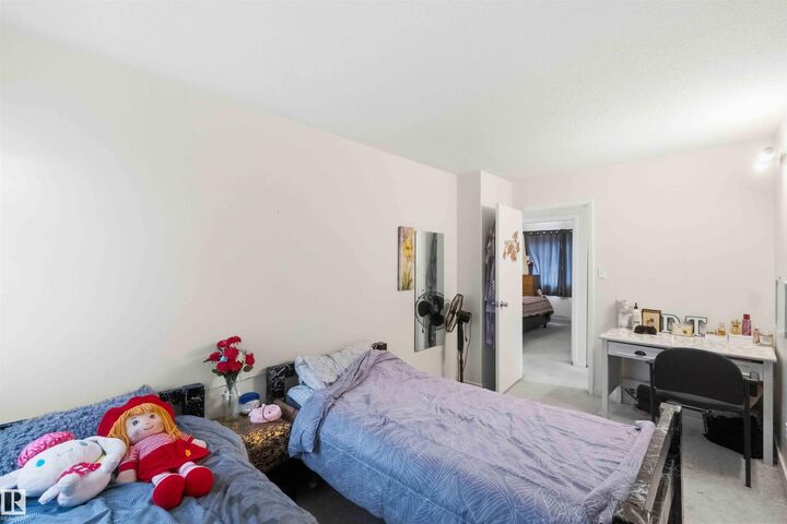 Photo de la propriété:  11421 34 Street NW 203  AB T5W 5J7 