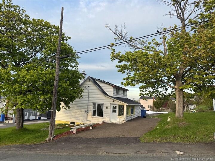 Property Photo: 534 Victoria Street NB E8C 2T3