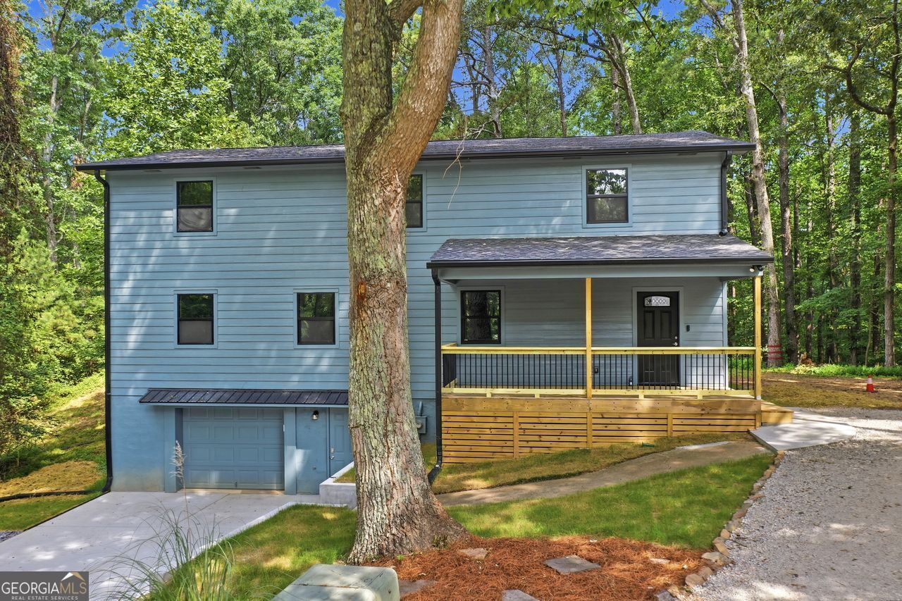 Property Photo: 4522 Bartow Carver Road SE GA 30102