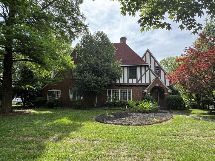 Property Photo: 1560 N Ocoee Street TN 37311