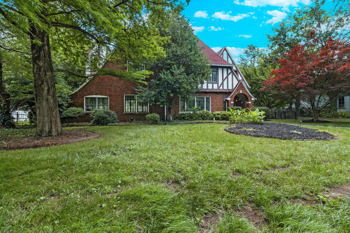 Property Photo:  1560 N Ocoee Street  TN 37311 
