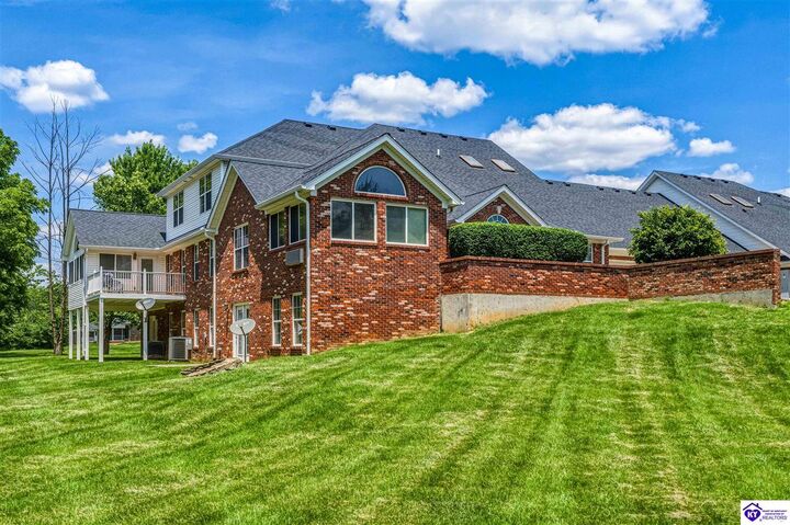 Property Photo:  102 A Legacy Court  KY 42701 