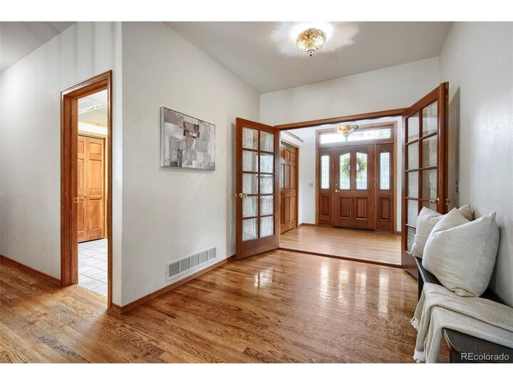 Property Photo:  