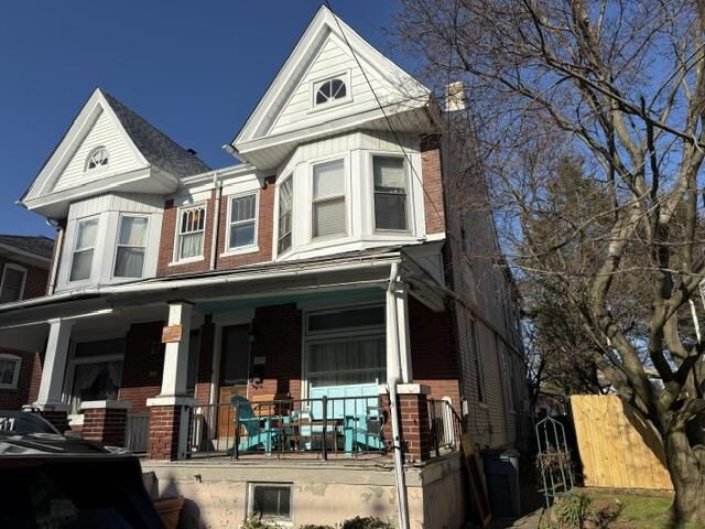 Property Photo:  129 5th Street N  PA 18049 