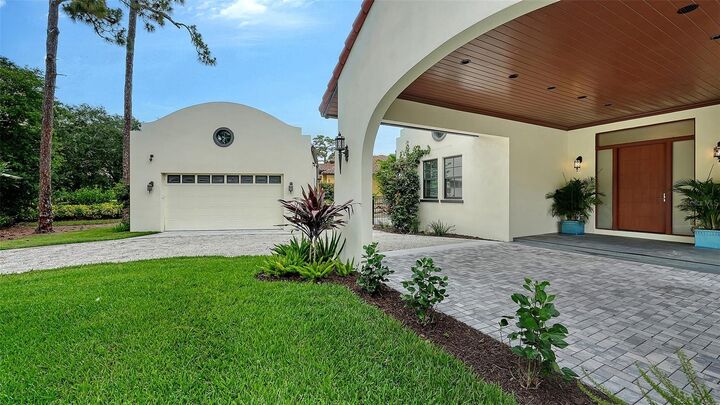 Property Photo:  360 N Point Road  FL 34229 