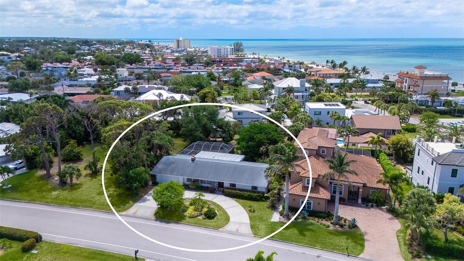 Property Photo:  621 Alhambra Road  FL 34285 