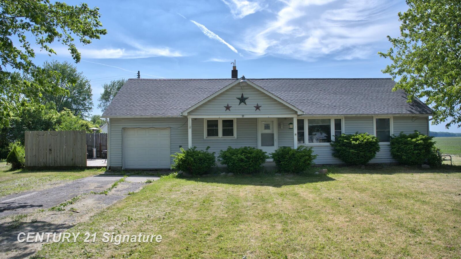 Property Photo:  5940 East Road  MI 48601 