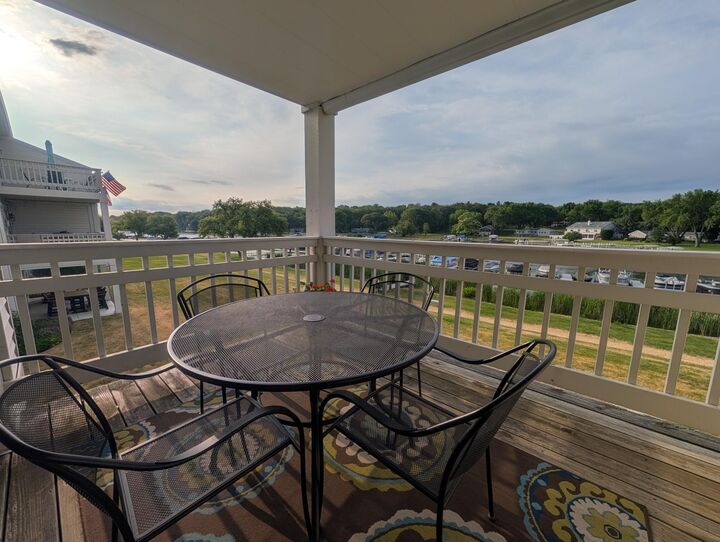Property Photo: 2161 Landings Ln WI 53115