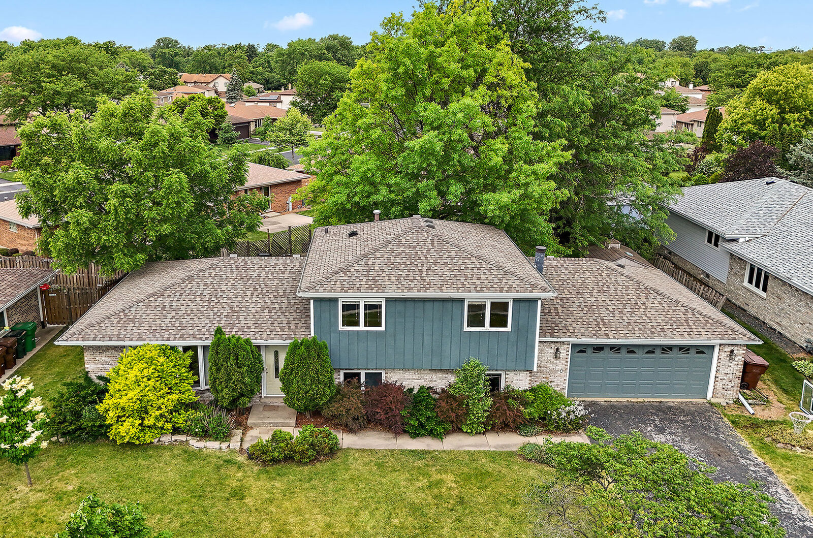 Property Photo: 16154 85th Avenue IL 60487