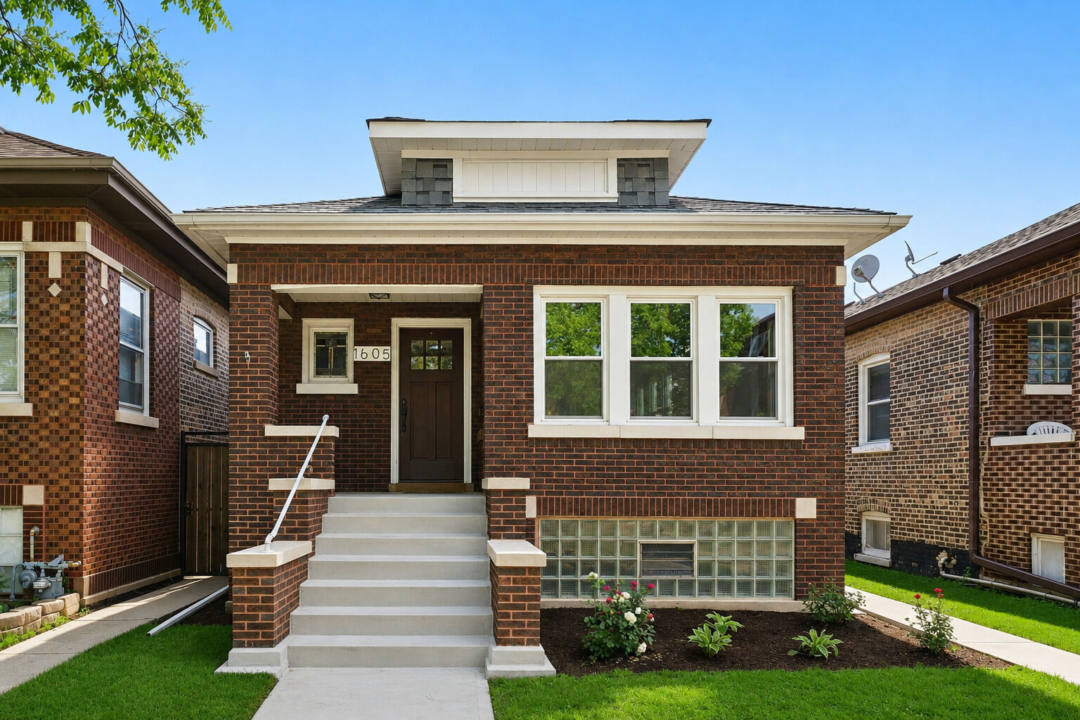 Property Photo: 1605 S 51st Court IL 60804